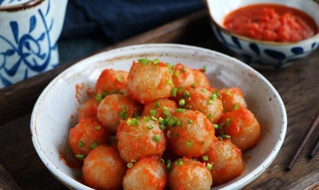 土豆丸子最好吃的做法,不加肉不油炸,Q弹美味,还没上桌就抢光