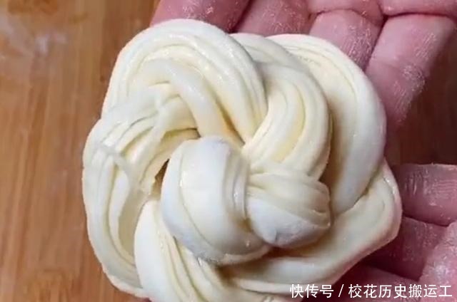 面粉别再做馒头了,这样做出来,好看好吃,孩子喜欢