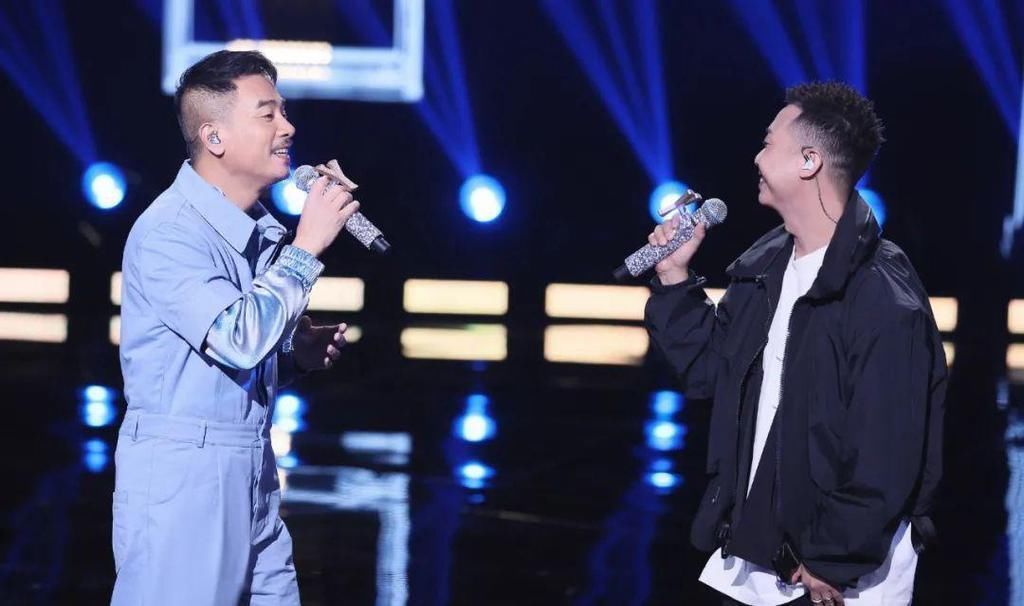 g看《我们的歌》李克勤周深返场,发现他们不只唱歌好听这么简单!