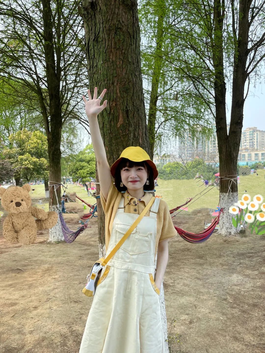 夏梦|忘了高跟鞋吧！小个子穿连衣裙配平底鞋，气质又好看