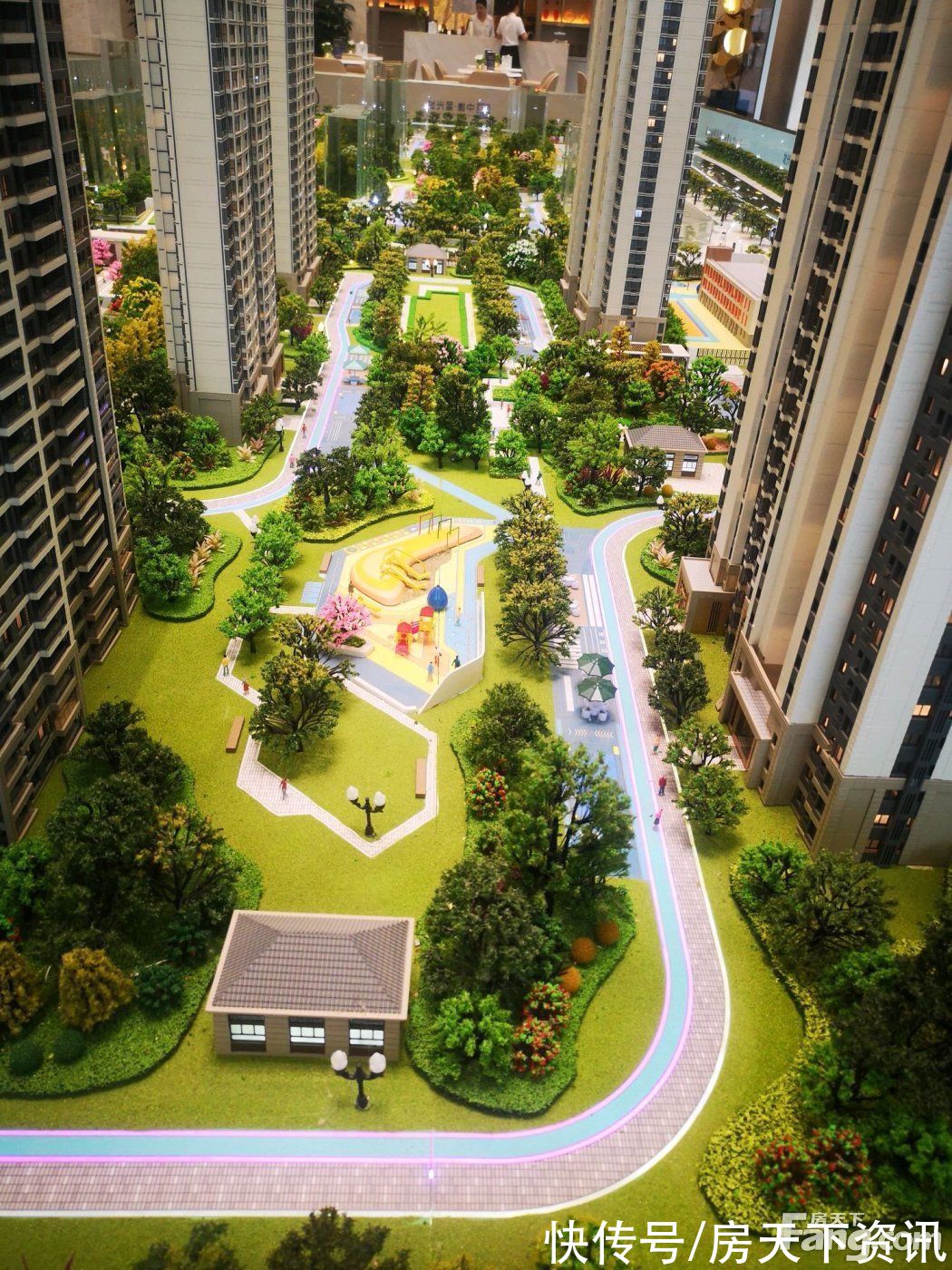 东湖高新区|请查收从武汉东湖高新区热门楼盘现场传来多张谍照(组图)