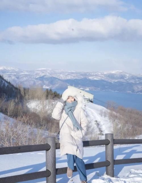  时髦|外套+雪地靴=冬季最暖穿搭CP，时髦又好看