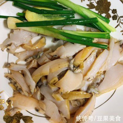 石决明|零失败姜葱蚝油炒鲍鱼片，大厨原来这么好当