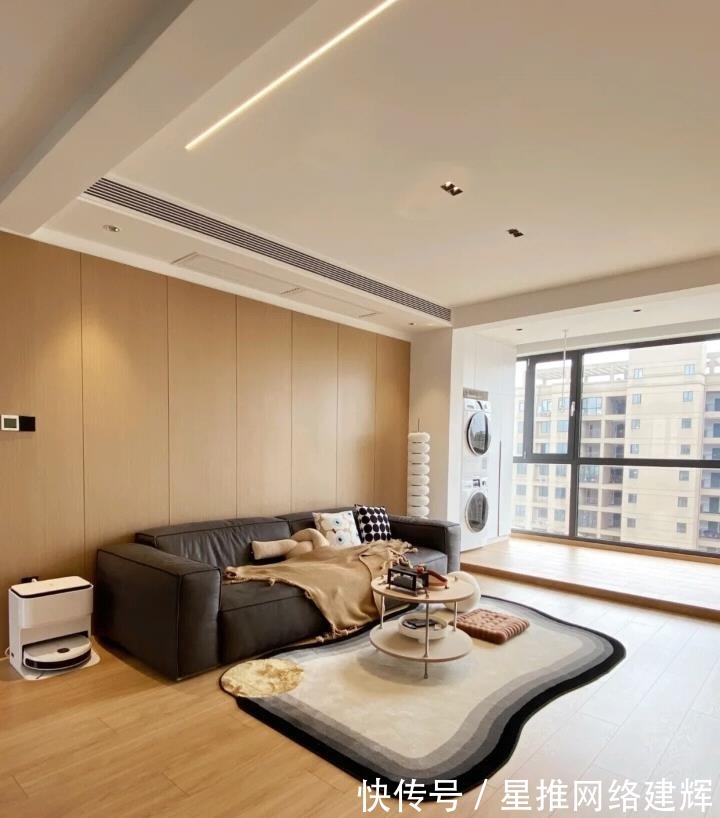 晾衣杆|年轻小夫妻的“穷装”新家,干净整洁,网友:“越简单,越幸福”