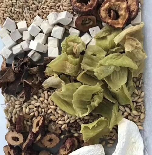 吃肉|7岁男童不常吃肉，却积食3年难长个，医生：这3种食物父母别喂