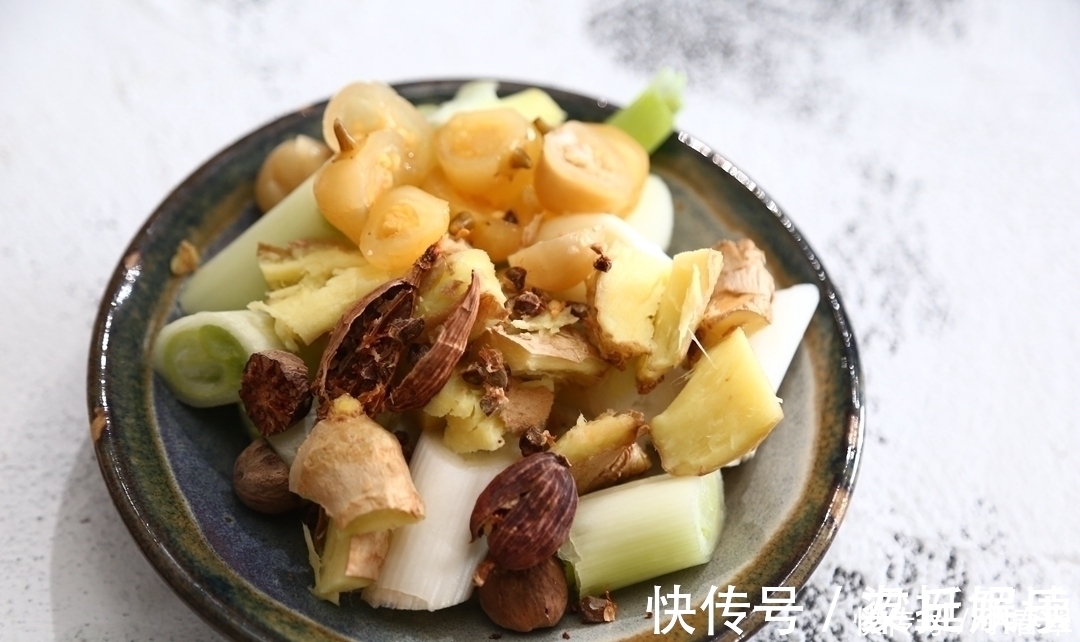 辅酶q10|真正的“吃哪补哪”,猪身上的一宝,再贵也要买,40岁以上多吃