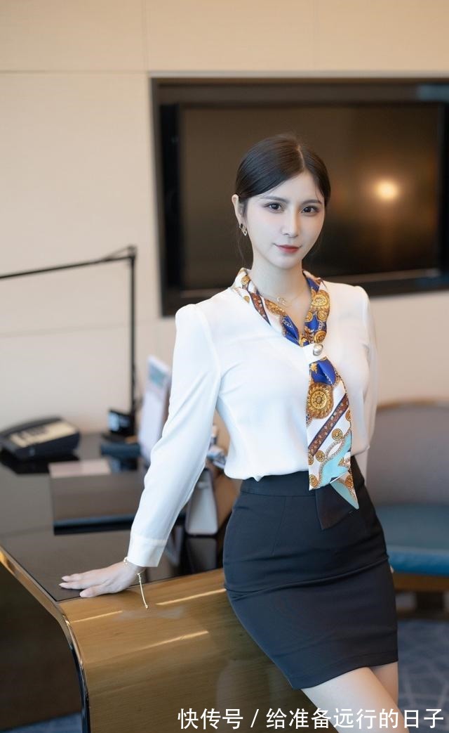 职场 职场穿搭初入职场的你到底需要穿什么呢！