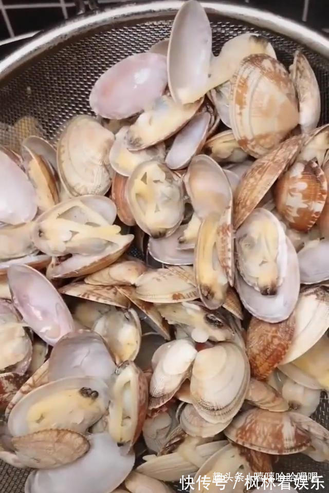 好吃|价廉物美,营养丰富,仅需拌一拌就非常好吃哦!捞汁花甲送给大家