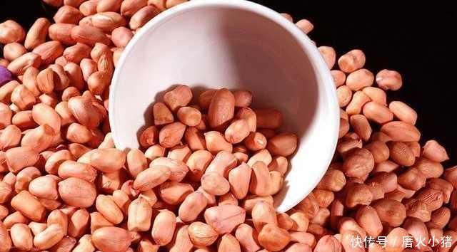 警告|警告花生抗癌,这3种人吃百害无一利,吃坏身体,很多人不知道