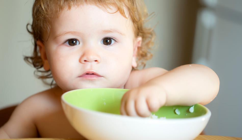 搭配|1~2岁宝宝一天的饮食安排:肉蛋奶蔬菜这样搭配才科学,照着做!