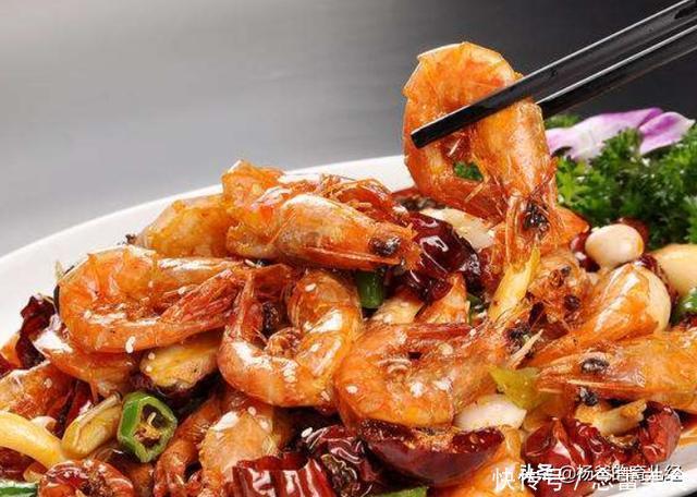 分享一款柠檬叶香辣虾，孩子爱吃的肉食美味，烹饪简单，营养解馋