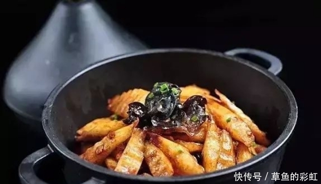 美食优选:焖锅养生山药、土豆炖鸡腿、炝拌油菜花、鱼香白菜粉皮