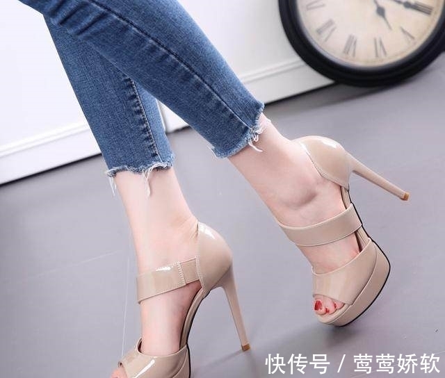 凉鞋|一双好看的高跟鞋，让你爱上走路