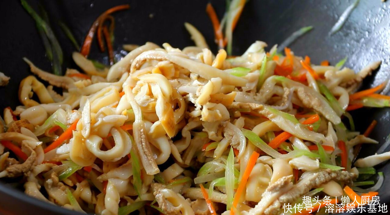 凉拌|夏天最爱吃的凉拌菜,2根芹菜,一点大蛏王,教你做一盘凉拌蛏子