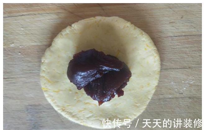 制作过程|不用烤箱蒸出来的南瓜月饼,无油少糖不上火,老人孩子吃更健康