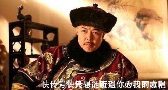 乾隆@皇帝赏荷出上联“多情绿水举菏杯”,贵妃回对出下联,皇帝赏!