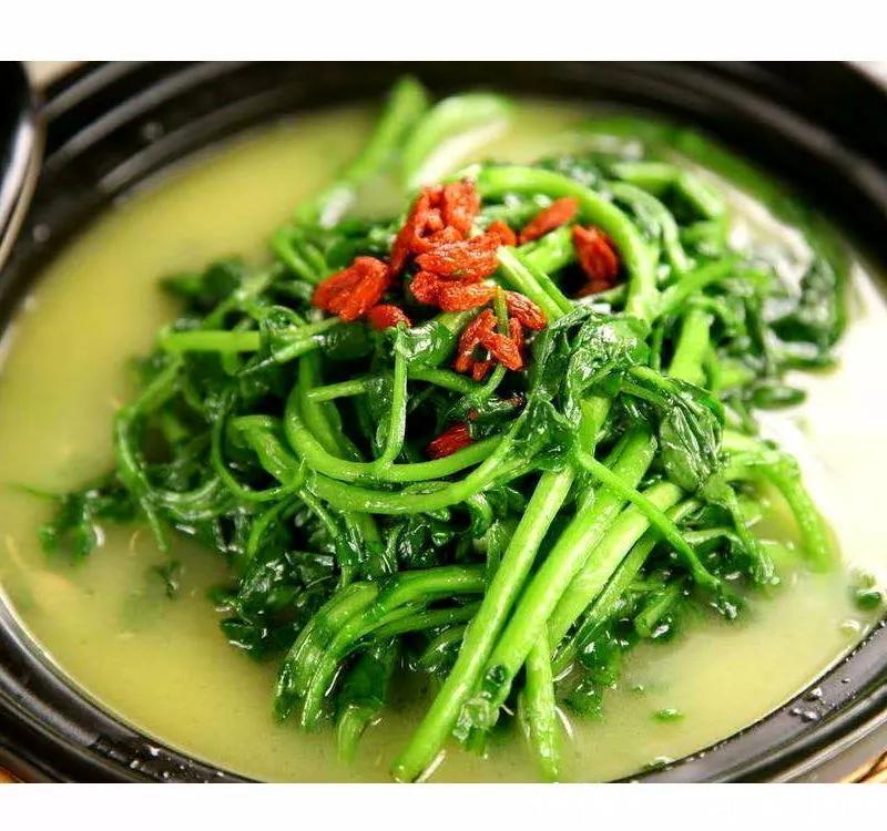 冬天用什么食材煲汤好？记得试试7种菜，营养丰富，价格不高