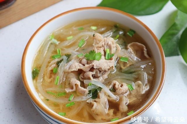 暖和|天冷适合多喝汤,推荐1道暖胃汤,做法简单,喝完暖和和的