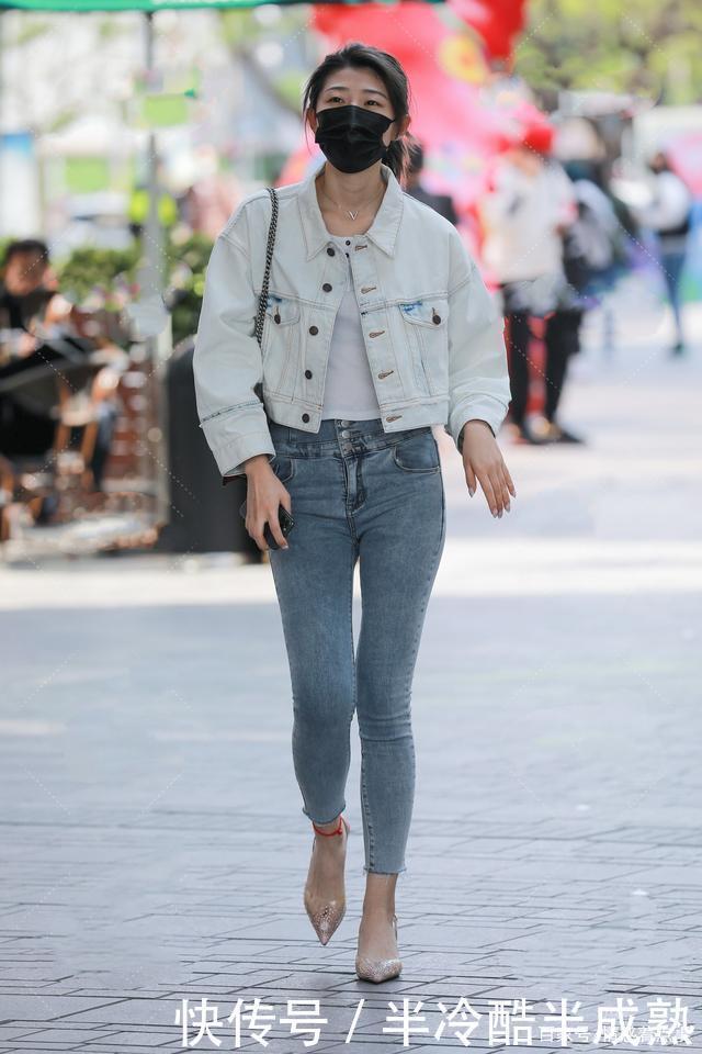 夹克|时尚穿搭牛仔夹克,搭配紧身牛仔裤,尽显简约时尚气质