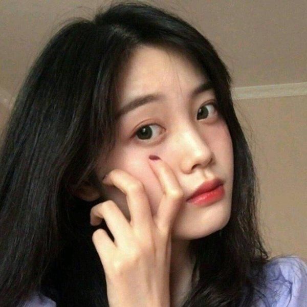 女生脸上有这3个“特征”,属于天生的“高级脸”,越看越惊艳