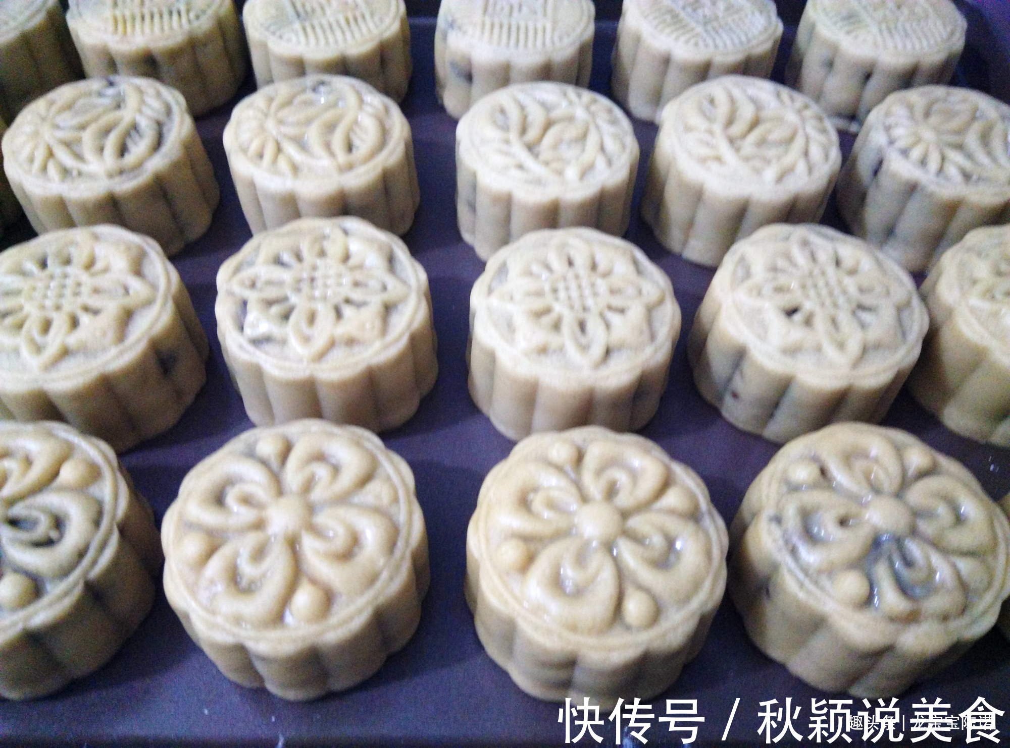 自制五仁馅月饼,放白糖还是红糖,区别很大,别放错了