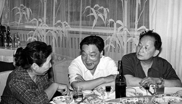和发妻共度53年,和续弦共度12年,晚年嘱咐和原配合葬