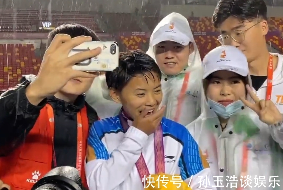 武汉女足|2021亚洲最佳阵容曝光!中国女足头号球星王霜爆冷,1人意外上榜