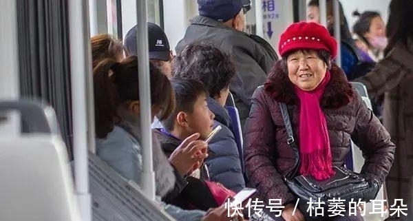 老少皆宜|多走路人长寿?其实,人到了50岁,更应做好3件事,或比走路管用