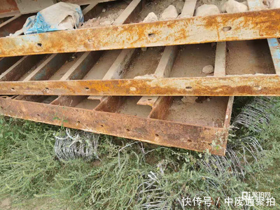 模板|拍卖成功!银川市的废旧墩柱异形模板一批以228.8万元成交