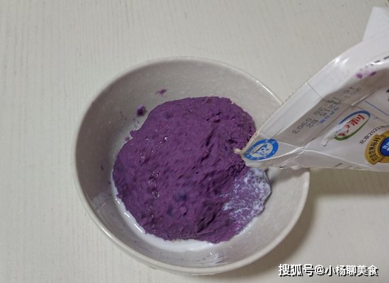 紫薯粥|早餐多给孩子做这饼，养胃还抗饿，吃一次馋一次，比牛奶豆浆都强