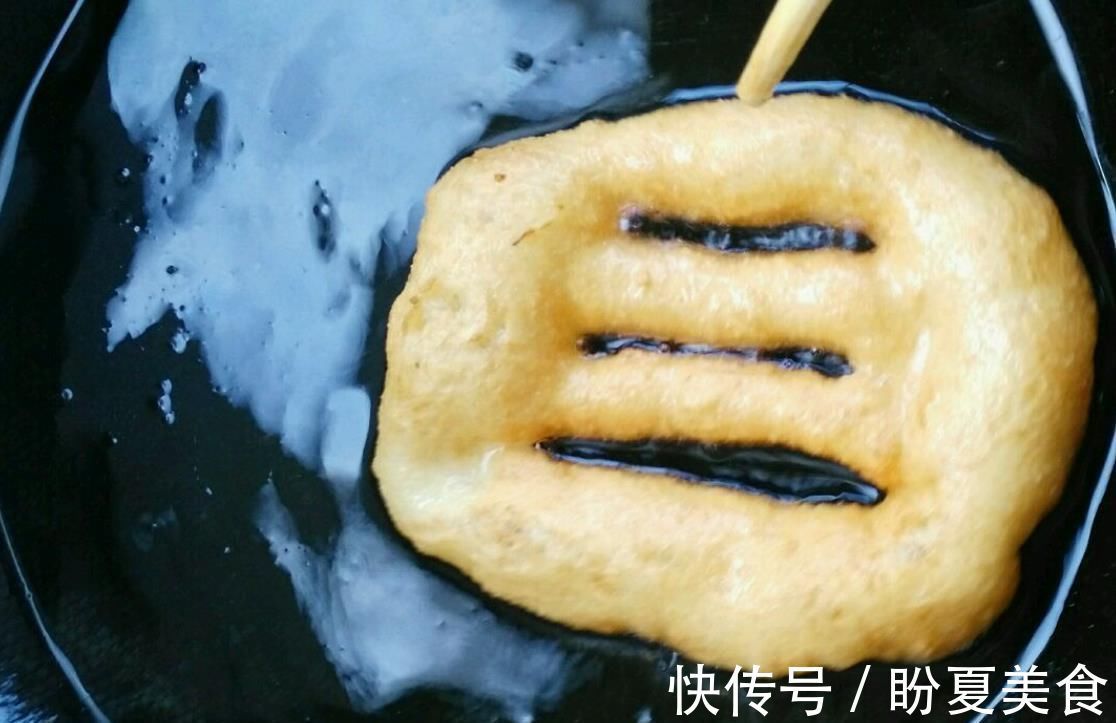 炸油饼|炸油饼和面有讲究，学会这样做，外酥里软，比油条还好吃
