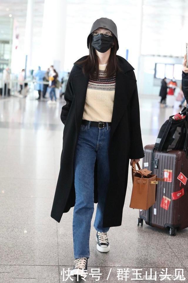 运动鞋早过气了，今年这“5双鞋”正当红，百搭时髦怎么穿都有范