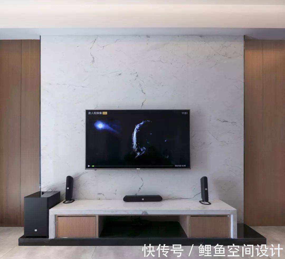 电视|用石材装电视墙，原始粗犷的质感，自然而又高档