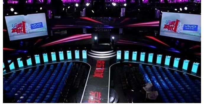 中国电视剧|黄澜：坐镇《非诚勿扰》，在台上是情感专家，私下却婚姻破碎