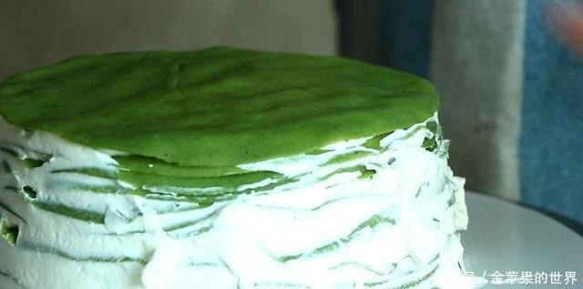 抹茶蜜豆千层蛋糕的做法,薄如蝉翼的千层皮,制作技巧全分享