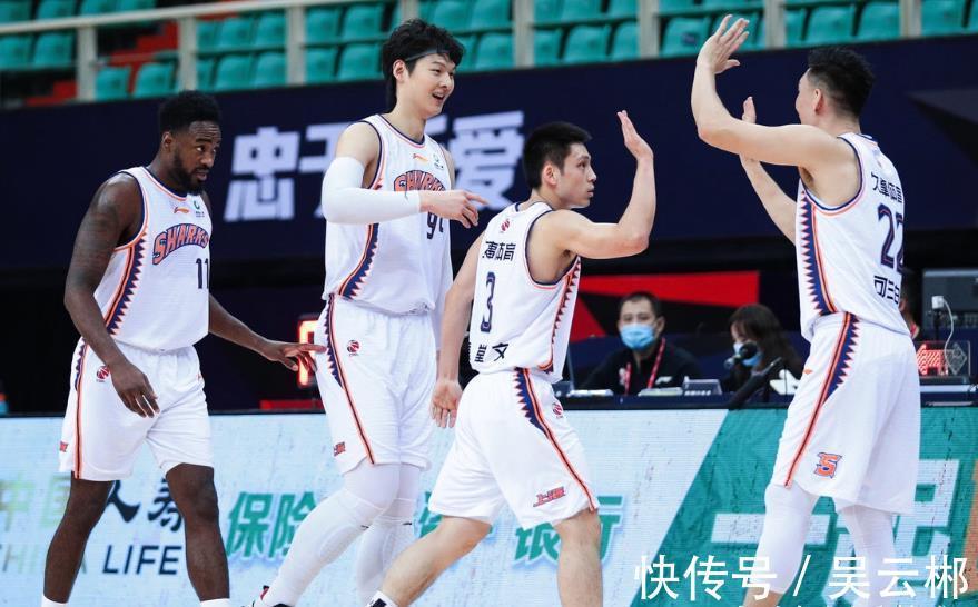 助攻|上海男篮完成重要交易!CBA明星后卫投奔李春江,率队冲击总冠军