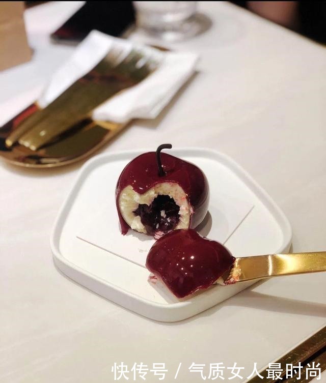 被店名吸引过去的甜品店,果然内有大乾坤,甜品控们的小欢喜