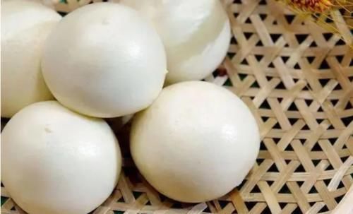 葱花油饼|提醒:长肉“最猛”4种主食,米饭馒头上不了榜,你可能天天在吃