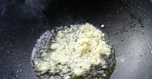 脂肪就怕这个菜!每周吃个三四次,小肚腩不见了,让你瘦成S型