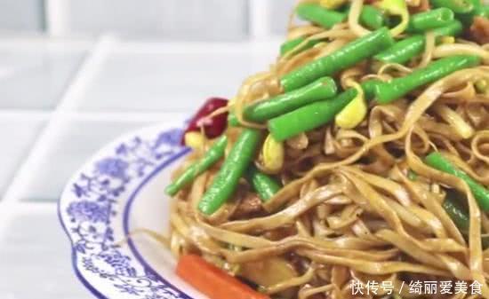 吃法|面条不用水煮,换着吃法更好吃,一上桌立马抢光
