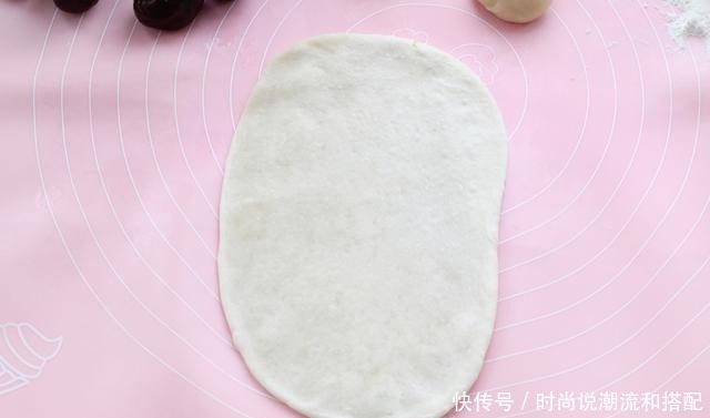 油酥饼做法并不难,掌握正确配方和比例,保证层层酥脆一碰就掉渣