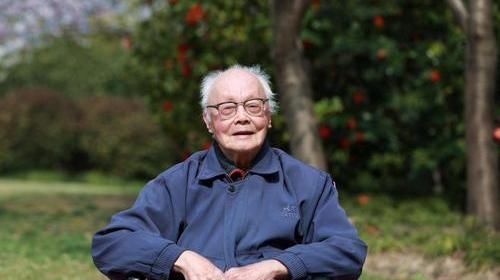  三酯指标|他106岁了，甘油三酯却一直保持在1.7以下！3个习惯不妨学学！