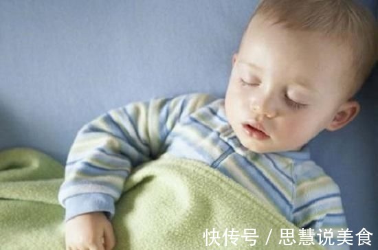 脾虚|孩子睡觉有此异常,可能是脾虚信号,两周内没改善,或致发育不良