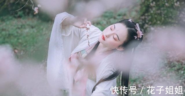 宵月|诗·十首丨一宵月露偏多恨,勿让闲花杨柳垂!