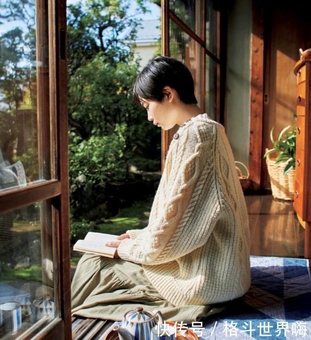 四五十岁的女人,日常穿衣坚持这3个“搭配习惯”,足够大气质感