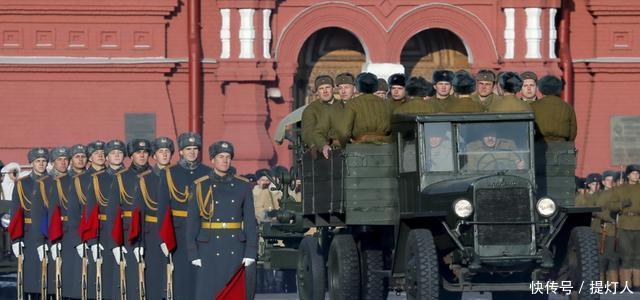 东斯拉夫人|欧洲最野蛮的民族,现在却混成超级战斗民族