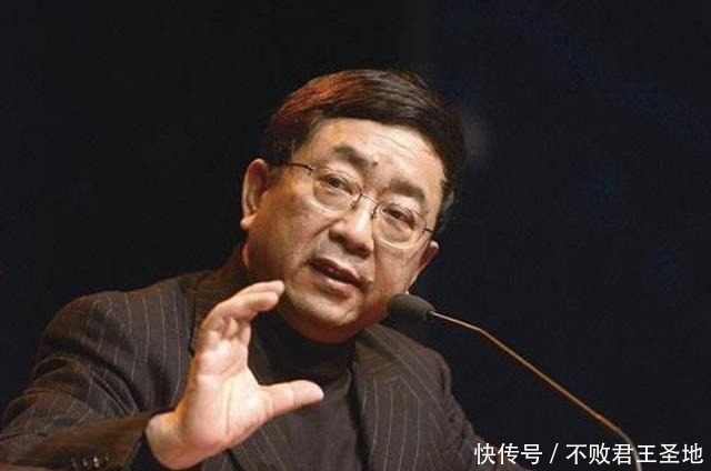 余秋雨直言不讳的语录,连用8个“谣”字,揭露了现实中丑陋一面!