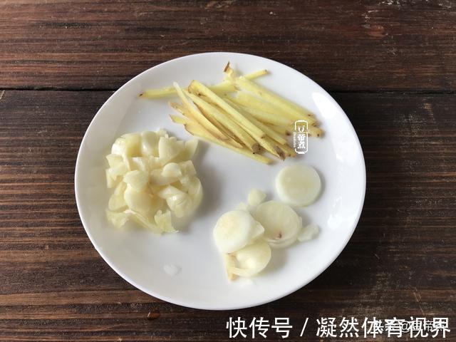 蒜蓉酱|因为贵，所以只敢久久吃一次，网友：以前常吃，现在也不敢多买