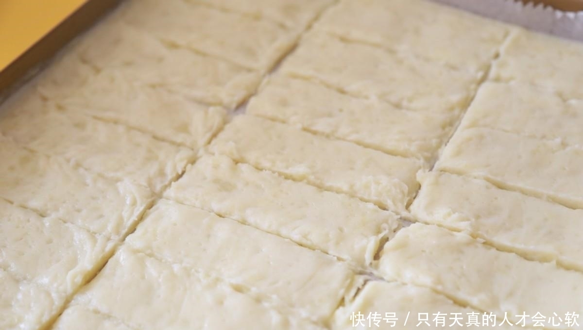 土豆|做好的土豆泥放入烤箱烤一烤,加入海苔碎,鲜美软糯又好吃