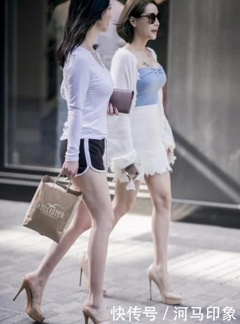 低调|时尚辣妈的穿搭,运动装搭配高跟鞋,时尚又大气